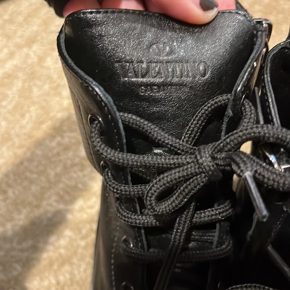 Valentino rock stud leather combat boots - Picture 11 of 12